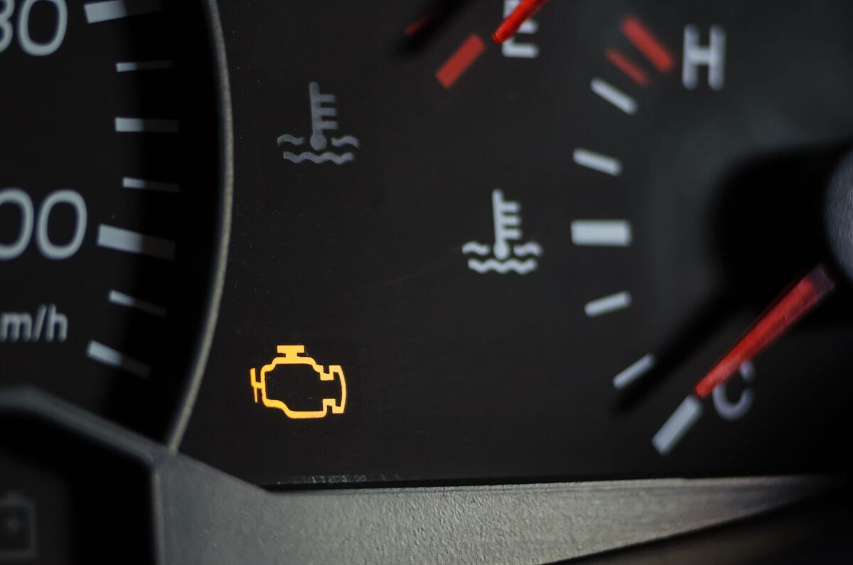 How To Use An OBD2 Automotive Scan Tool