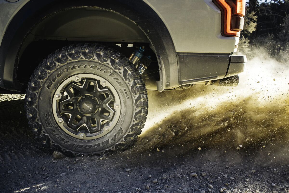Helping You Choose the Right Mud-Terrain (M/T) Tires For Your 4x4